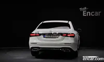 Mercedes-Benz E-Class 2022 2.0 гидро, миниатюра 4