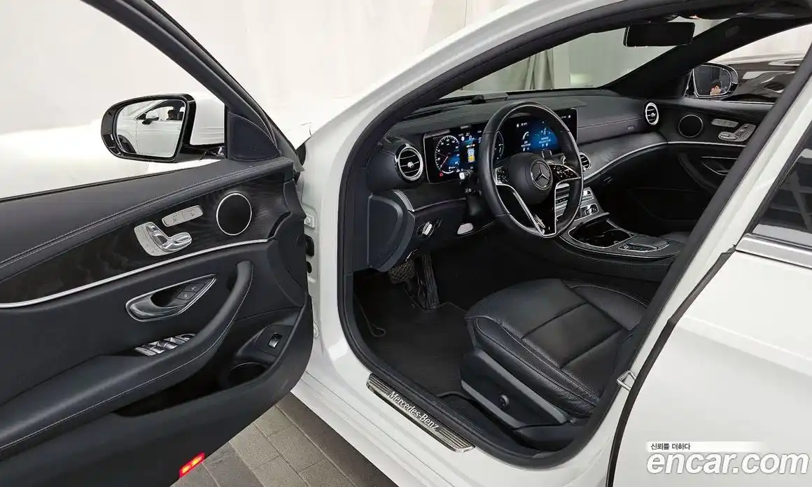 Mercedes-Benz E-Class 2022 2.0 гидро, фото 10