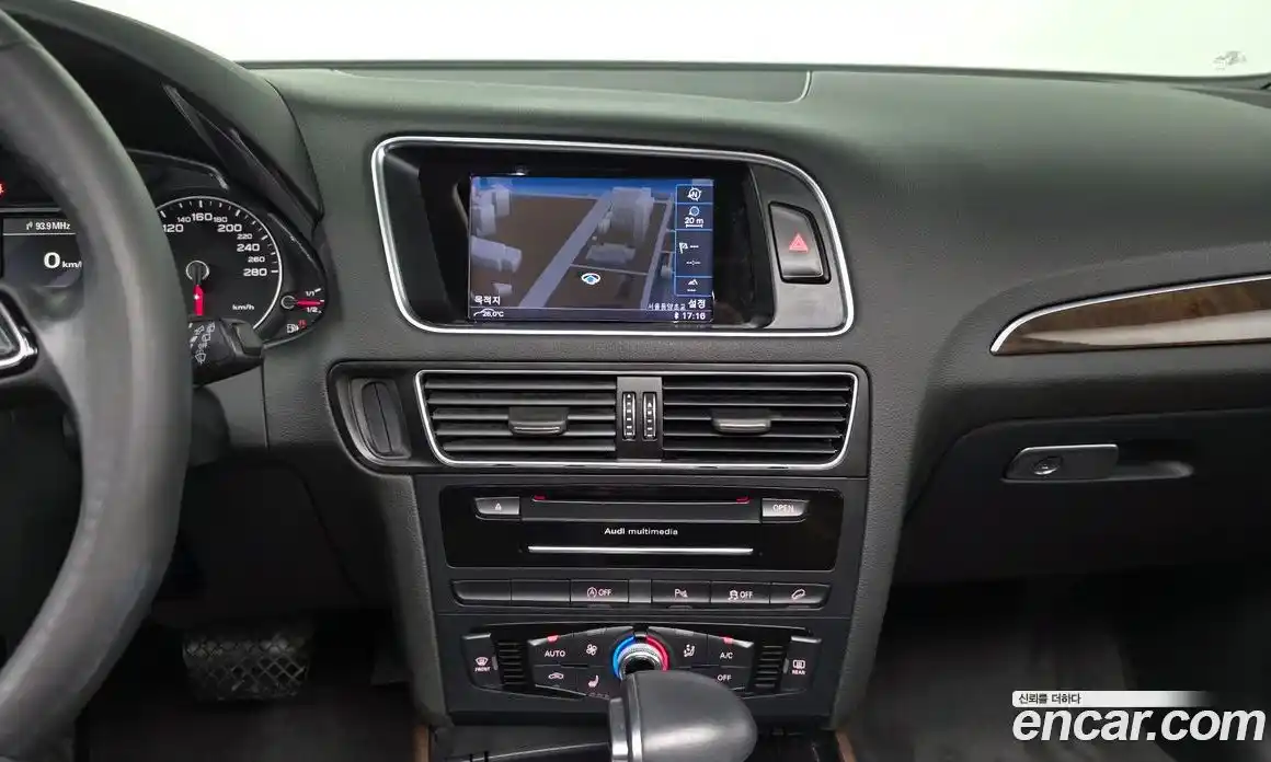 Audi Q5 2016 2.0 Автомат в Москве № 1007058, фото 14