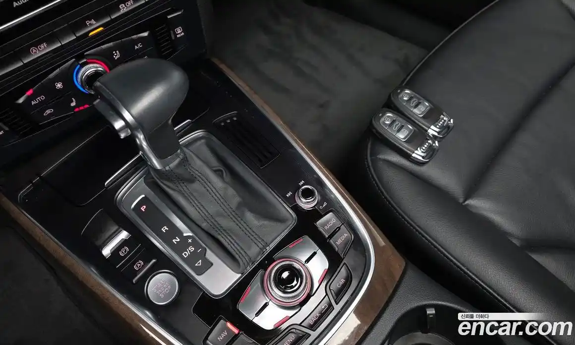 Audi Q5 2016 2.0 Автомат в Москве № 1007058, фото 9