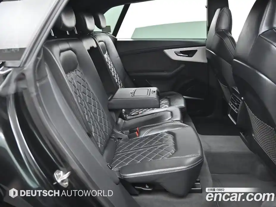 Audi Q8 2022 3.0 Автомат в Москве № 1008234, фото 12