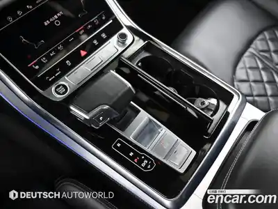 Audi Q8 2022 3.0 Автомат в Москве № 1008234, миниатюра 9