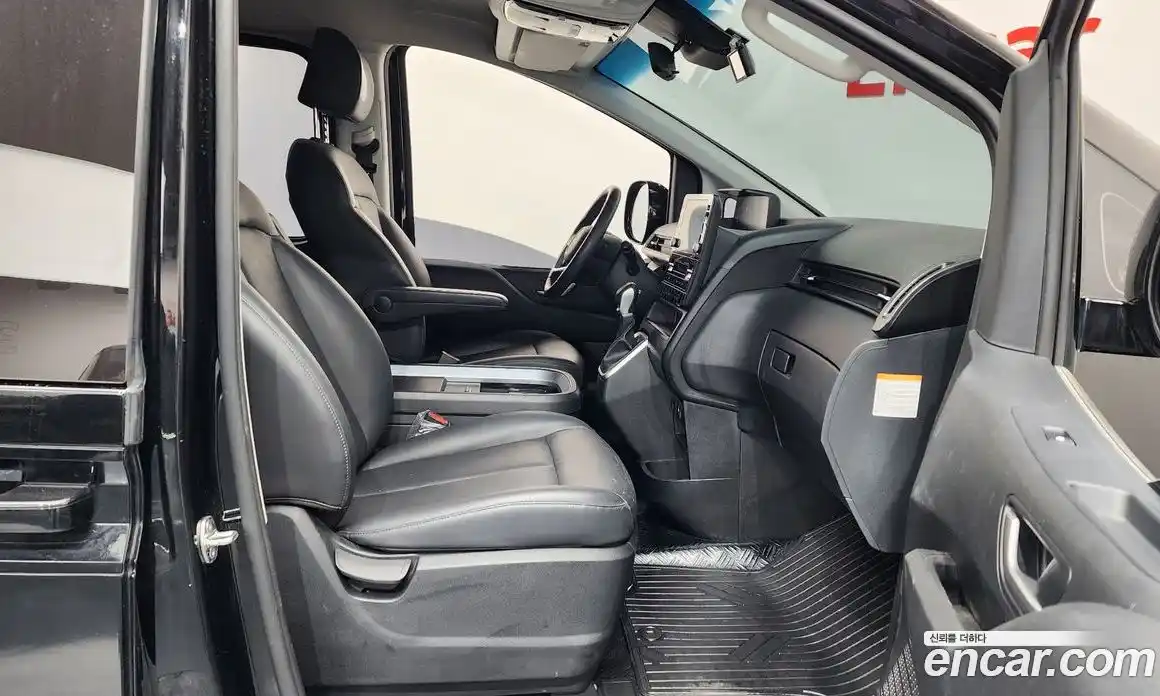 Hyundai Staria 2024 1.6 Автомат в Москве № 1008771, фото 12