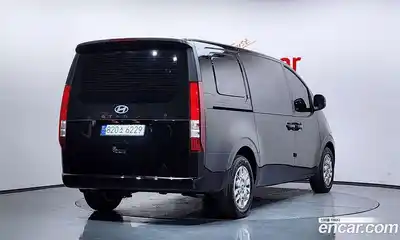 Hyundai Staria 2024 1.6 Автомат в Москве № 1008771, миниатюра 2
