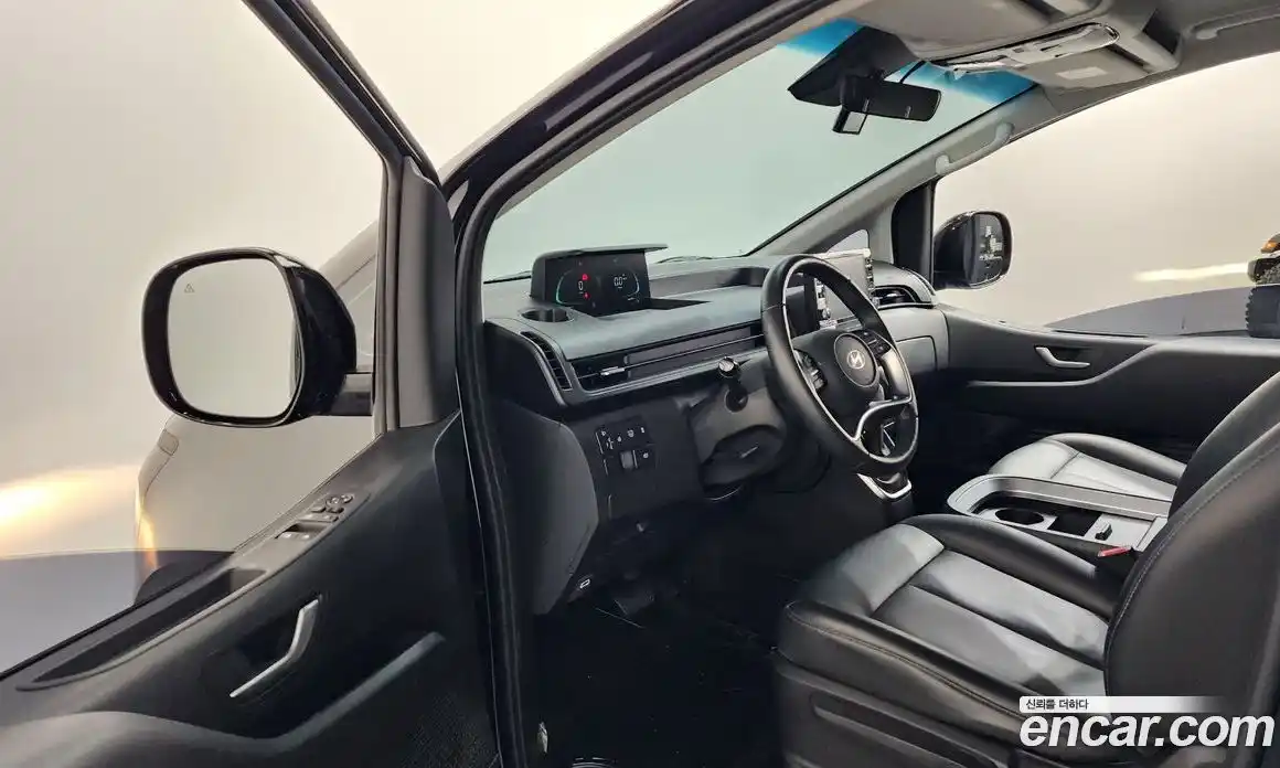 Hyundai Staria 2024 1.6 Автомат в Москве № 1008771, фото 10