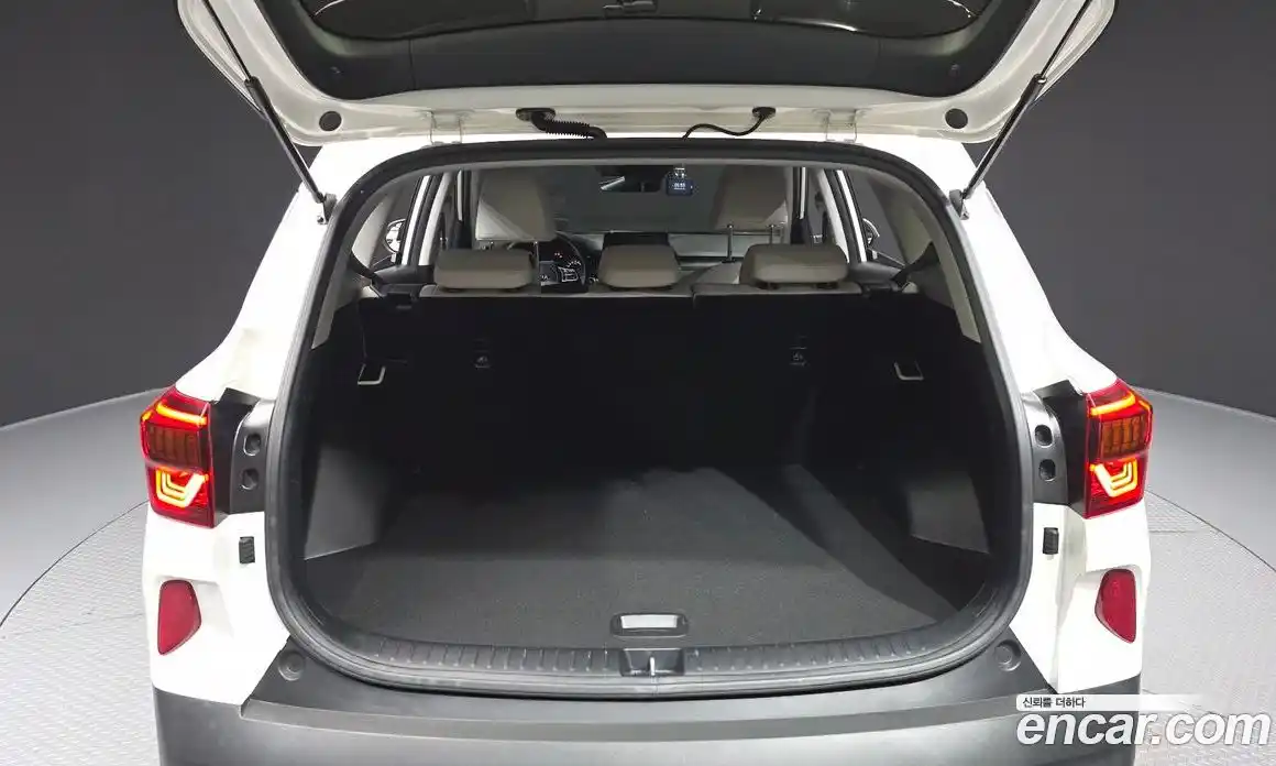 Kia Seltos 2020 1.6 Автомат в Москве № 1009150, фото 20