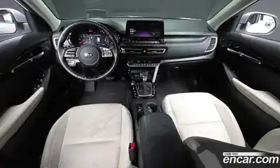 Kia Seltos 2020 1.6 Автомат в Москве № 1009150, миниатюра 7