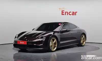 Porsche Taycan, 2021