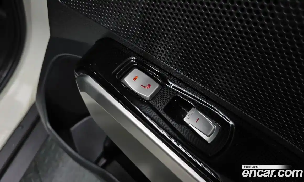 SsangYong TIBOLI 2016 1.6 Автомат в Москве № 1011086, фото 18