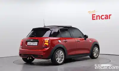 Mini Cooper 2015 2.0 гидро в Москве № 1013938, миниатюра 2