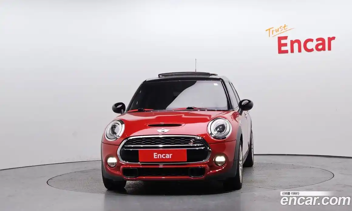 Mini Cooper 2015 2.0 гидро в Москве № 1013938, фото 3