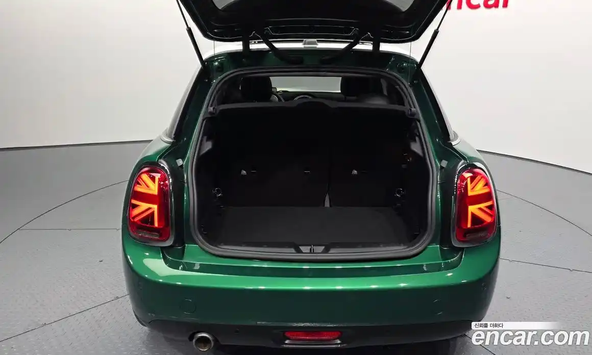 Mini Cooper 2021 1.5 гидро в Москве № 1014004, фото 20