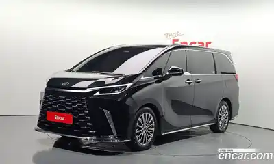 Lexus LM, 2024