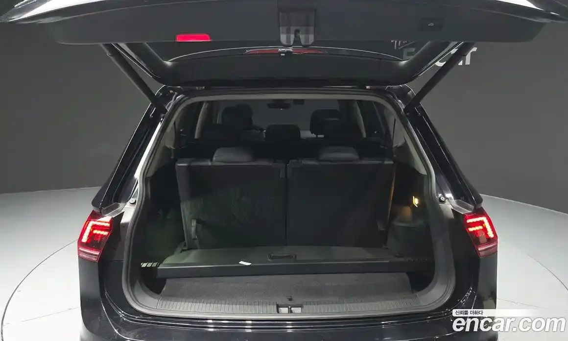 Volkswagen Tiguan 2020 2.0 гидро в Москве № 1014646, фото 20