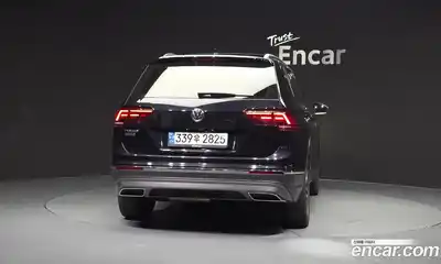 Volkswagen Tiguan 2020 2.0 гидро в Москве № 1014646, миниатюра 4