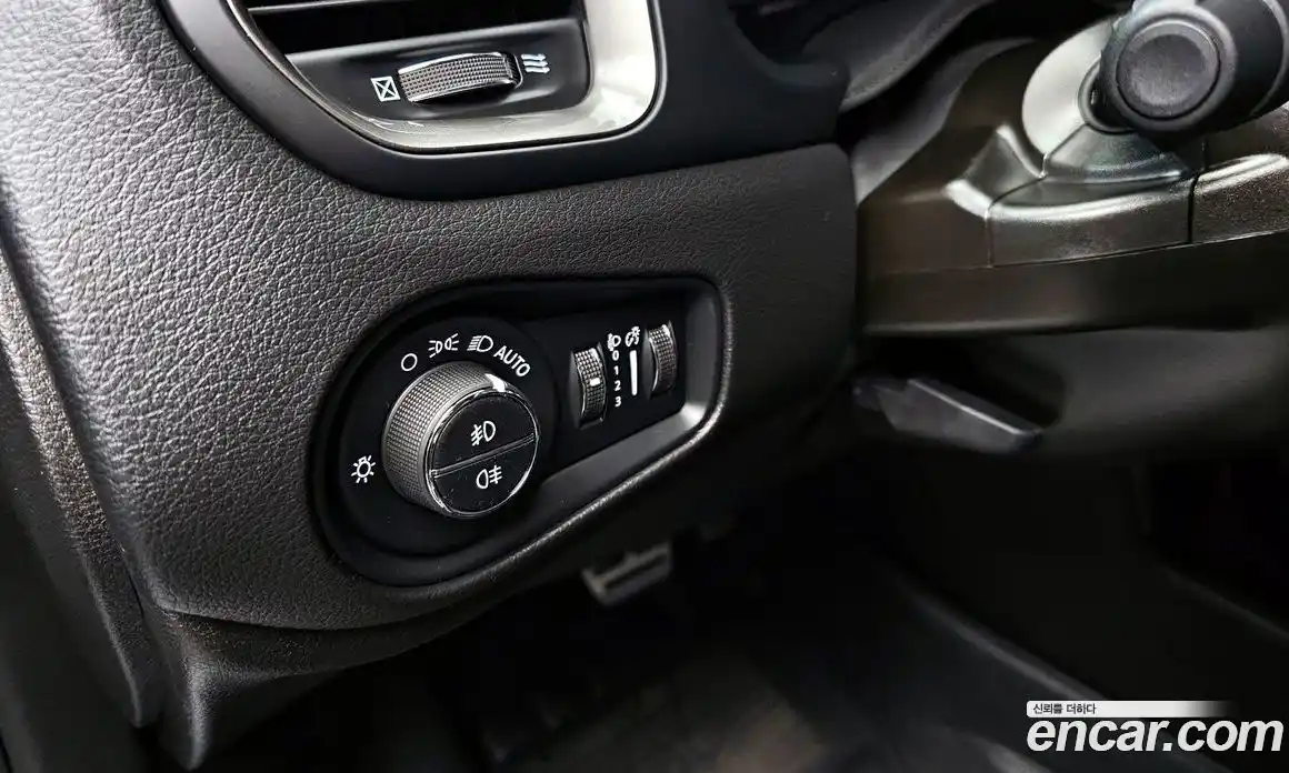 Jeep Renegade 2020 1.6 гидро в Москве № 1014889, фото 17