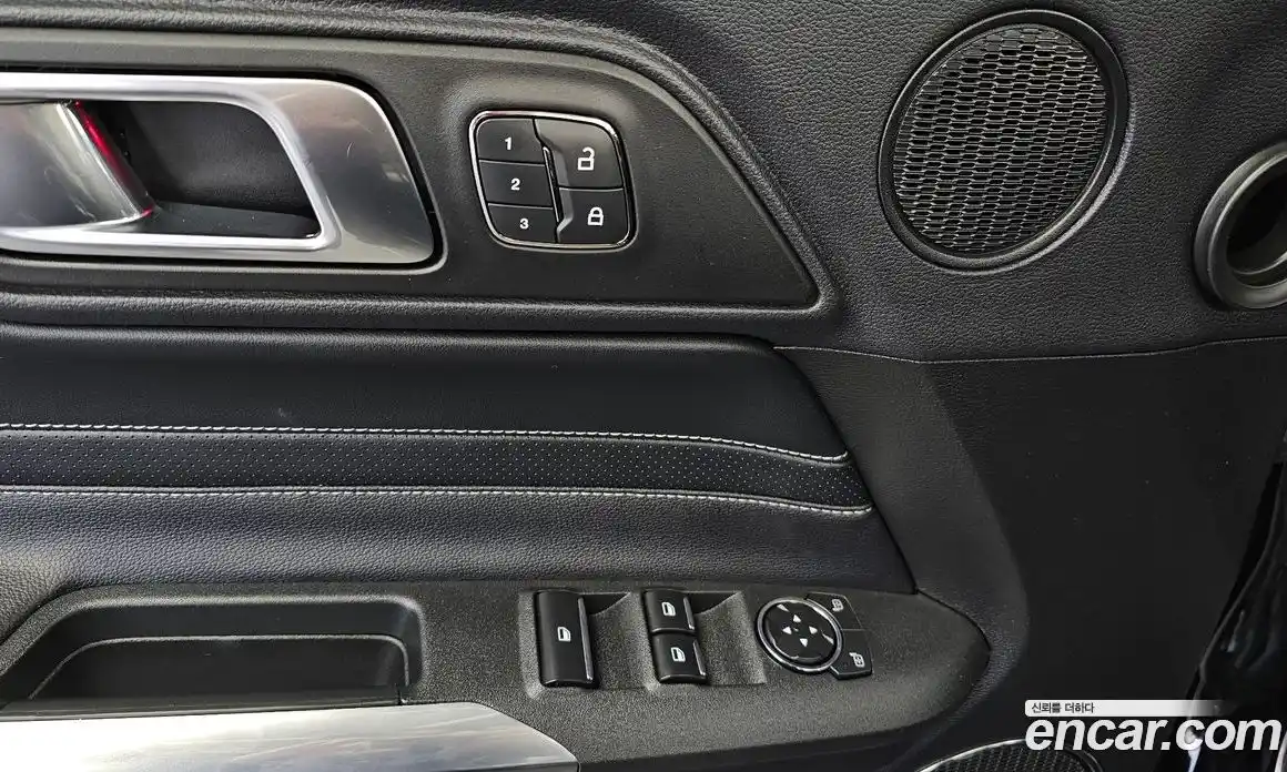 Ford Mustang 2019 2.3 гидро в Москве № 1015484, фото 18