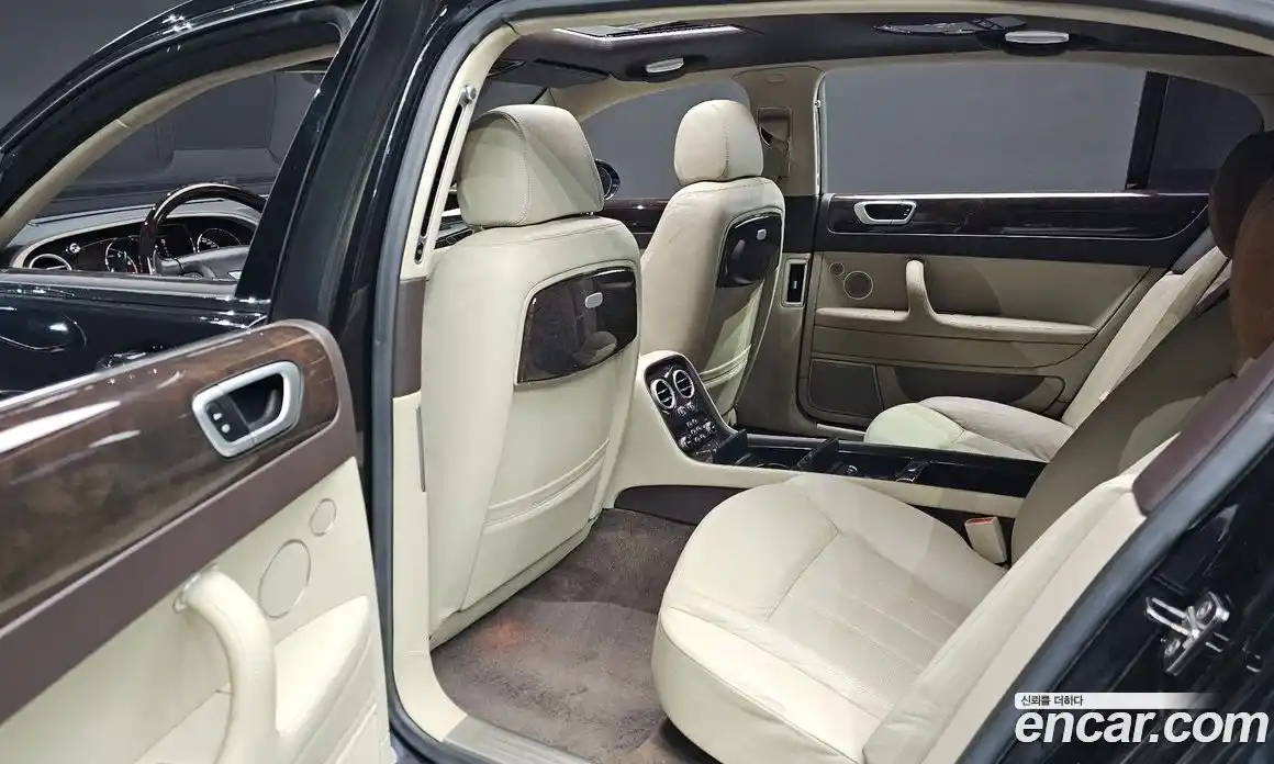 Bentley Flying Spur 2010 6.0 гидро в Москве № 1016070, фото 12