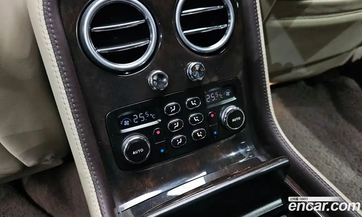 Bentley Flying Spur 2010 6.0 гидро в Москве № 1016070, фото 18