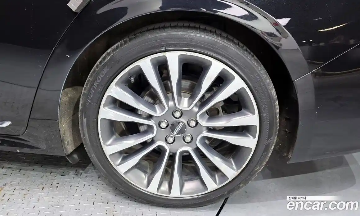 Lincoln Continental 2017 3.0 гидро в Москве № 1019994, фото 5