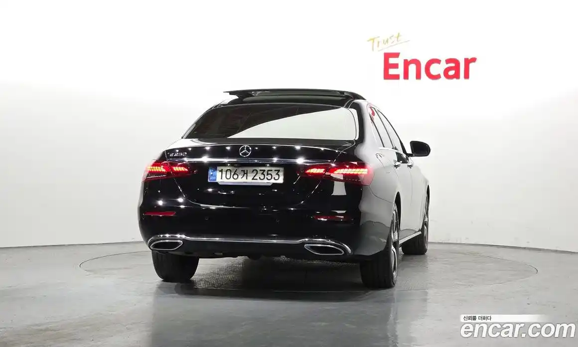 Mercedes-Benz E-Class 2021 2.0 гидро в Москве № 136715, фото 4