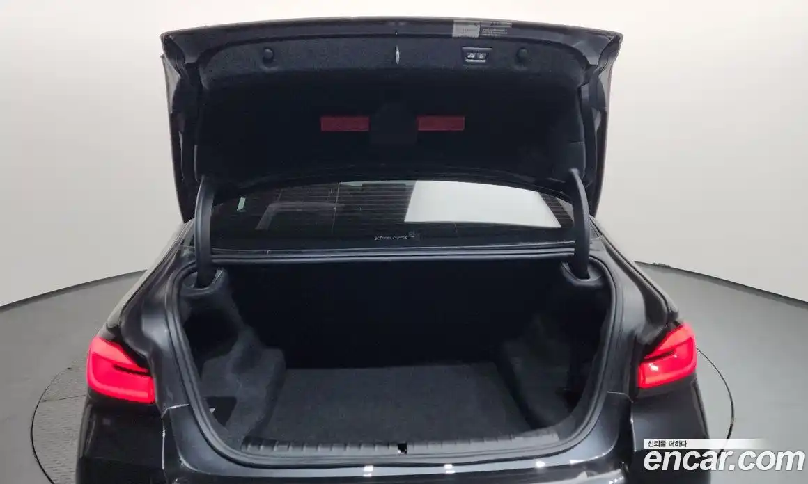 BMW 5-Series 2023 2.0 гидро, фото 20
