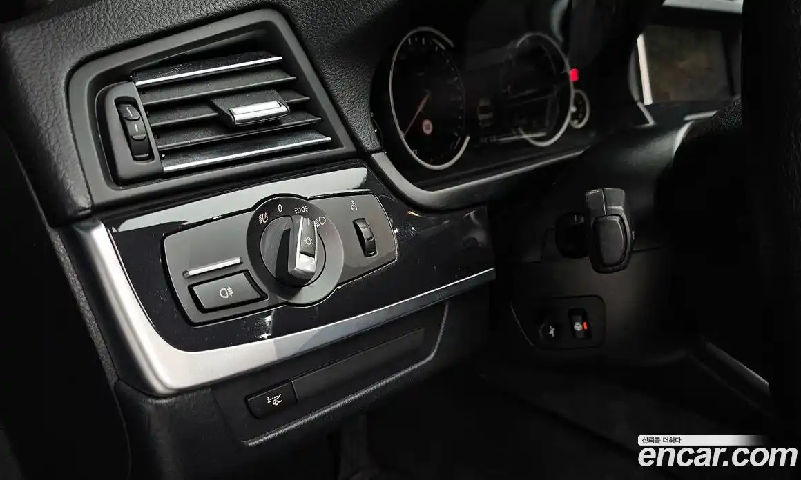 BMW 5-Series 2015 2.0 гидро в Москве № 158069, фото 16