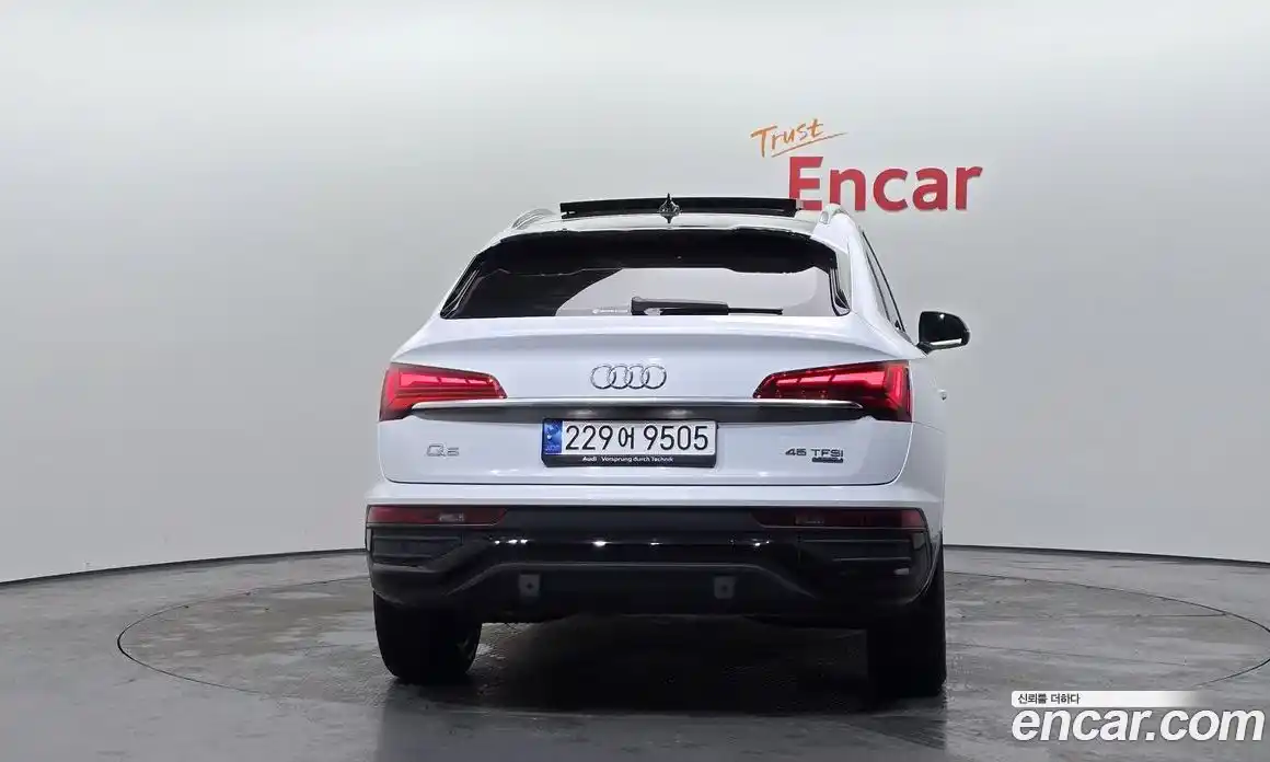 Audi Q5 2022 2.0 гидро в Москве № 162692, фото 4