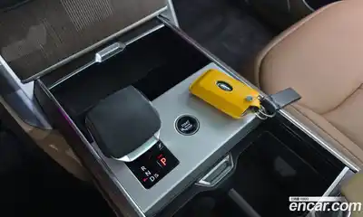Land Rover Range-Rover 2024 4.4 гидро в Москве № 165945, миниатюра 9