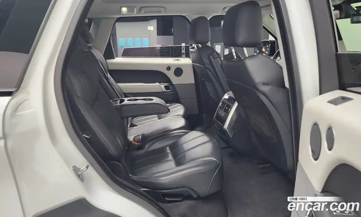 Land Rover Range-Rover Sport 2015 3.0 гидро в Москве № 166122, фото 12