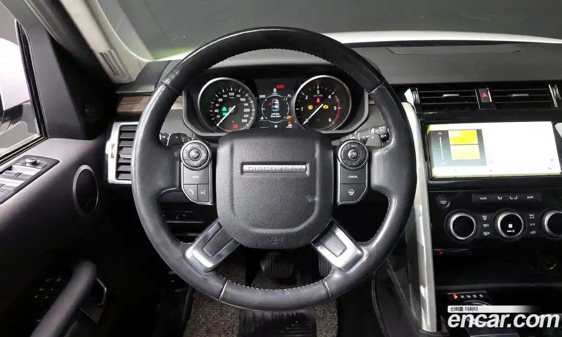 Land Rover Discovery 2017 3.0 гидро в Москве № 166676, фото 13