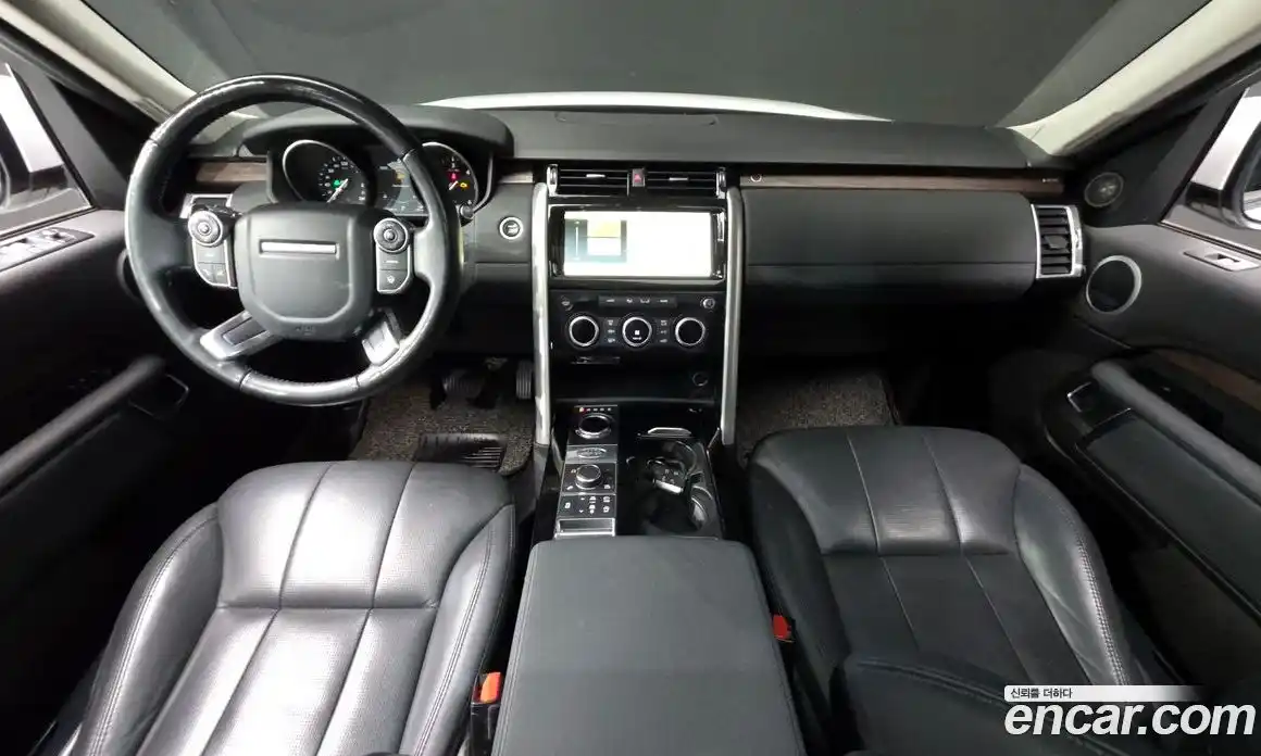 Land Rover Discovery 2017 3.0 гидро в Москве № 166676, фото 7