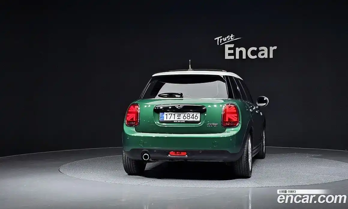 Mini Cooper 2020 1.5 гидро в Москве № 166936, фото 4