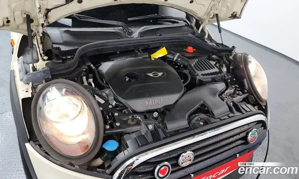 Mini Cooper 2017 1.5 гидро в Москве № 167222, фото 6