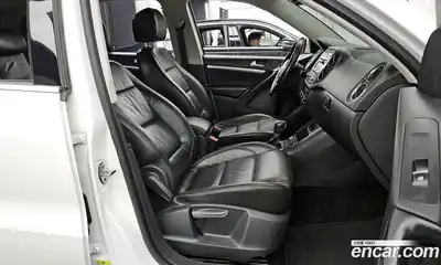 Volkswagen Tiguan 2014 2.0 гидро в Москве № 169085, миниатюра 11