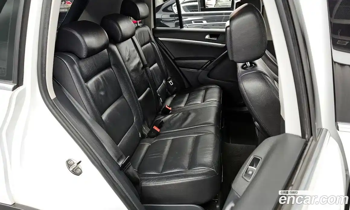 Volkswagen Tiguan 2014 2.0 гидро в Москве № 169085, фото 12