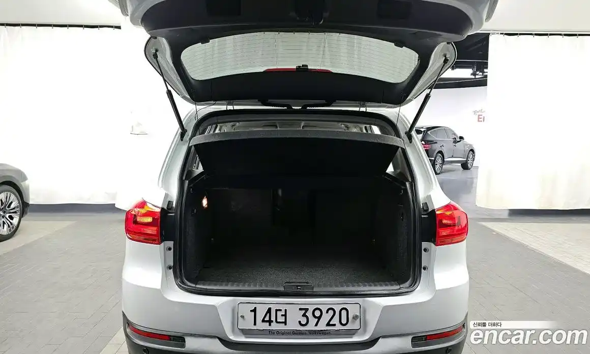 Volkswagen Tiguan 2014 2.0 гидро в Москве № 169085, фото 20
