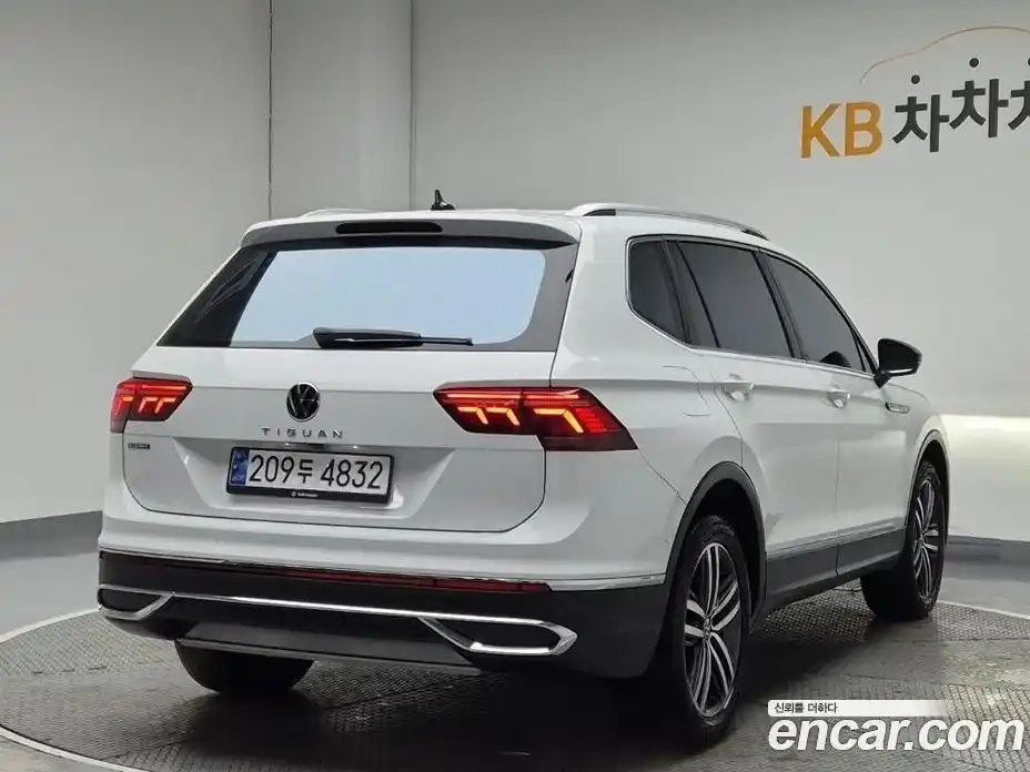 Volkswagen Tiguan 2024 2.0 гидро в Москве № 169156, фото 3