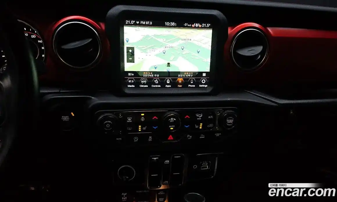 Jeep Wrangler 2020 2.0 гидро в Москве № 169741, фото 16