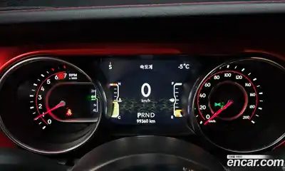 Jeep Wrangler 2020 2.0 гидро в Москве № 169741, миниатюра 8