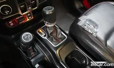 Jeep Wrangler 2020 2.0 гидро в Москве № 169741, миниатюра 9