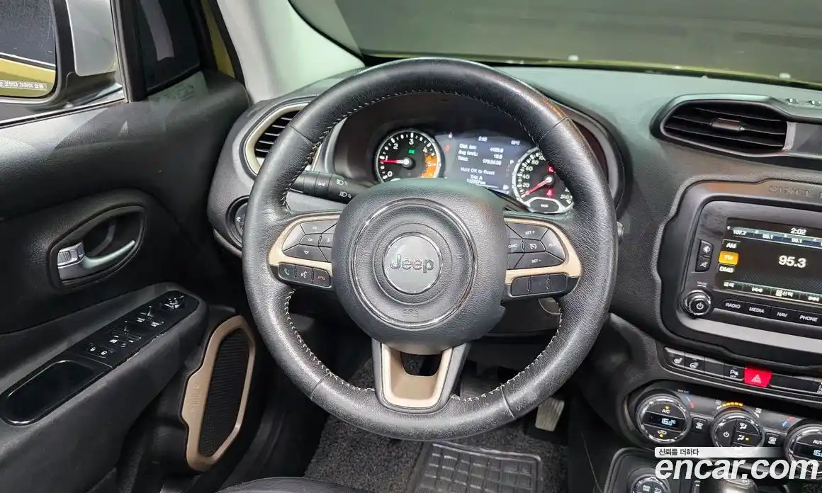 Jeep Renegade 2015 2.0 гидро в Москве № 169842, фото 13