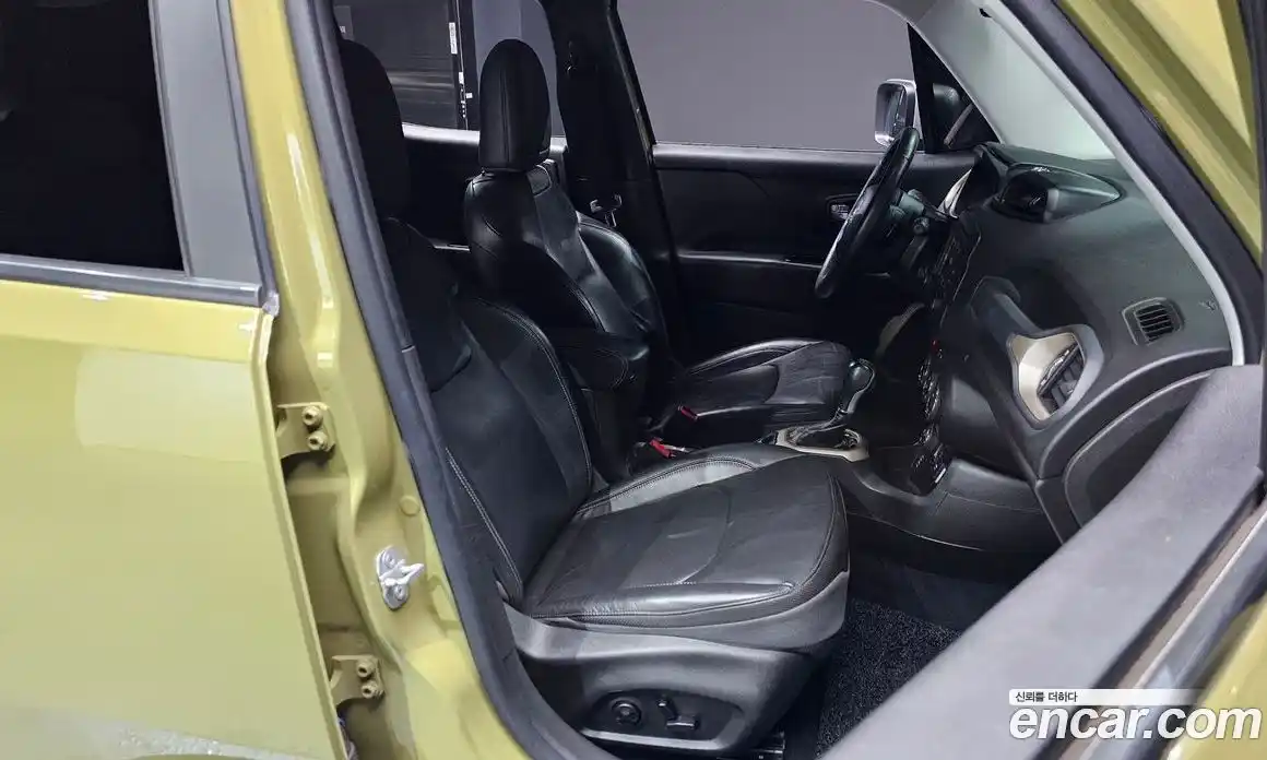 Jeep Renegade 2015 2.0 гидро в Москве № 169842, фото 9