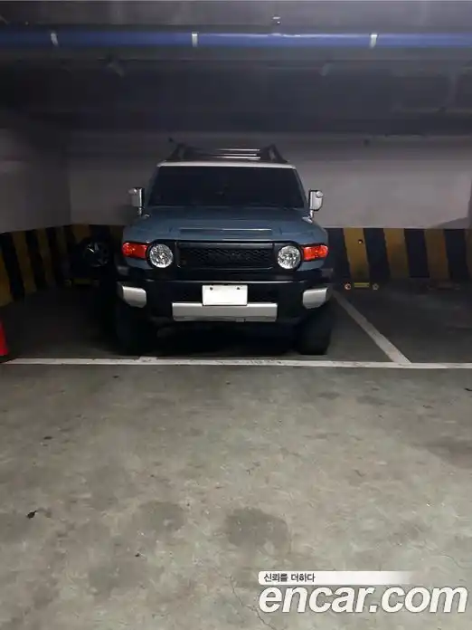 Toyota FJ Cruiser 2016 4.0 гидро в Москве № 170321, фото 3