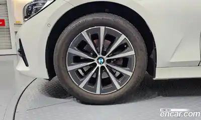BMW 3-Series 2022 2.0 гидро в Москве № 189330, миниатюра 5