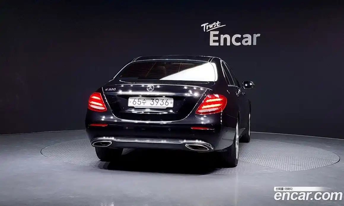 Mercedes-Benz E-Class 2018 2.0 гидро в Москве № 195570, фото 4