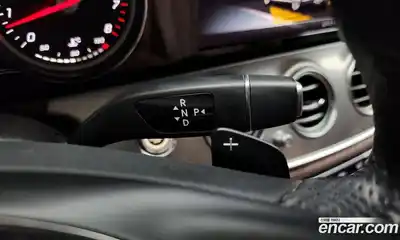 Mercedes-Benz E-Class 2018 2.0 гидро в Москве № 195570, миниатюра 9