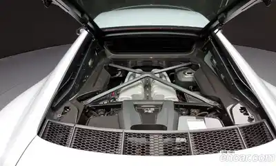 Audi R8 2021 5.2 гидро в Москве № 196111, миниатюра 6
