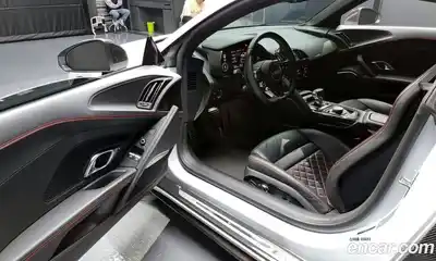 Audi R8 2021 5.2 гидро в Москве № 196111, миниатюра 10