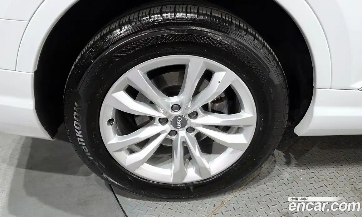 Audi Q7 2019 2.0 гидро в Москве № 196153, фото 5